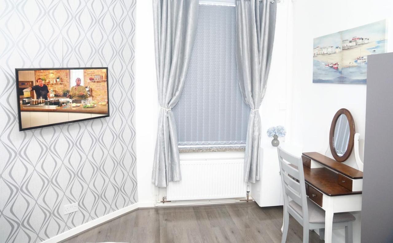 Cheadle House Holidays Hébergement de vacances *