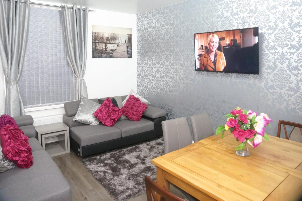 Сasa de vacaciones Cheadle House Holidays